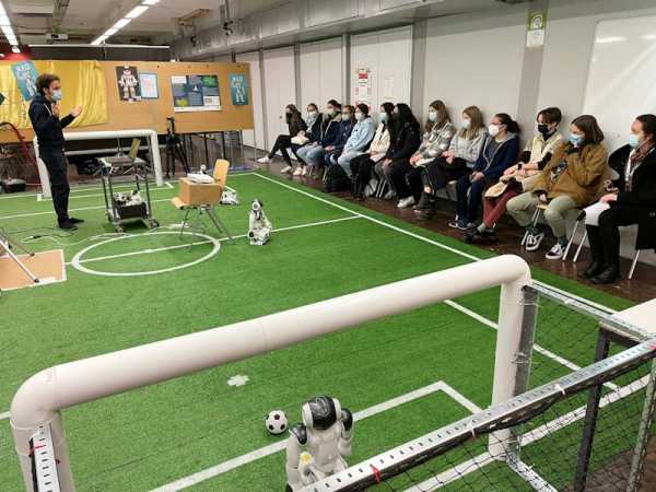 Robocup, Projekt Nomadz