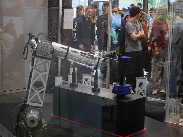 Vergrösserte Ansicht: Modularer Roboterarm, Projekt ASIRA