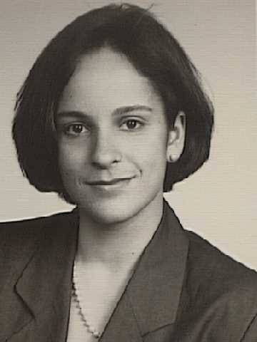 Dr.  Carmen Kobe