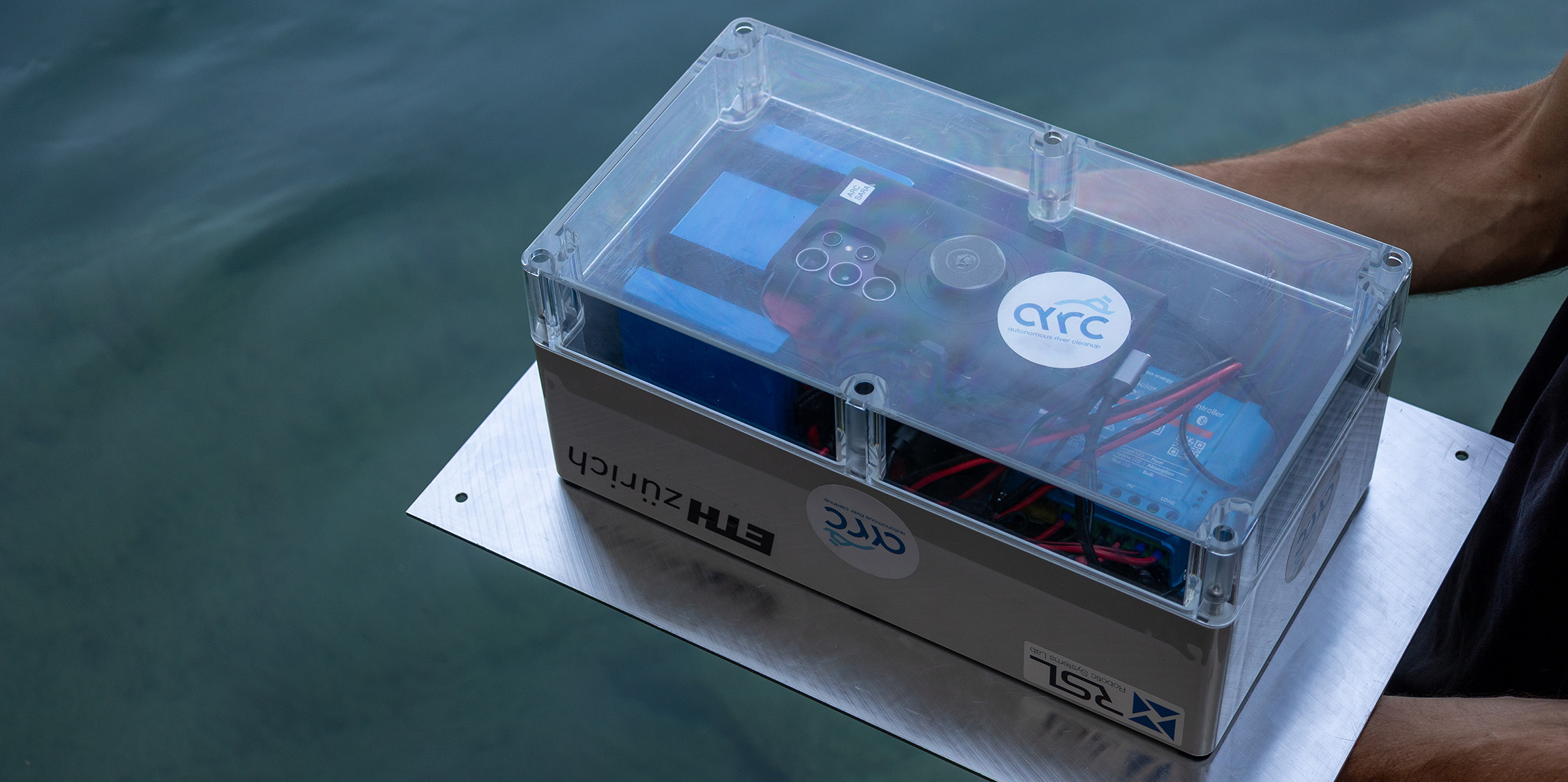 Prototype of the smartphone-based monitoring system that automatically recognises river waste