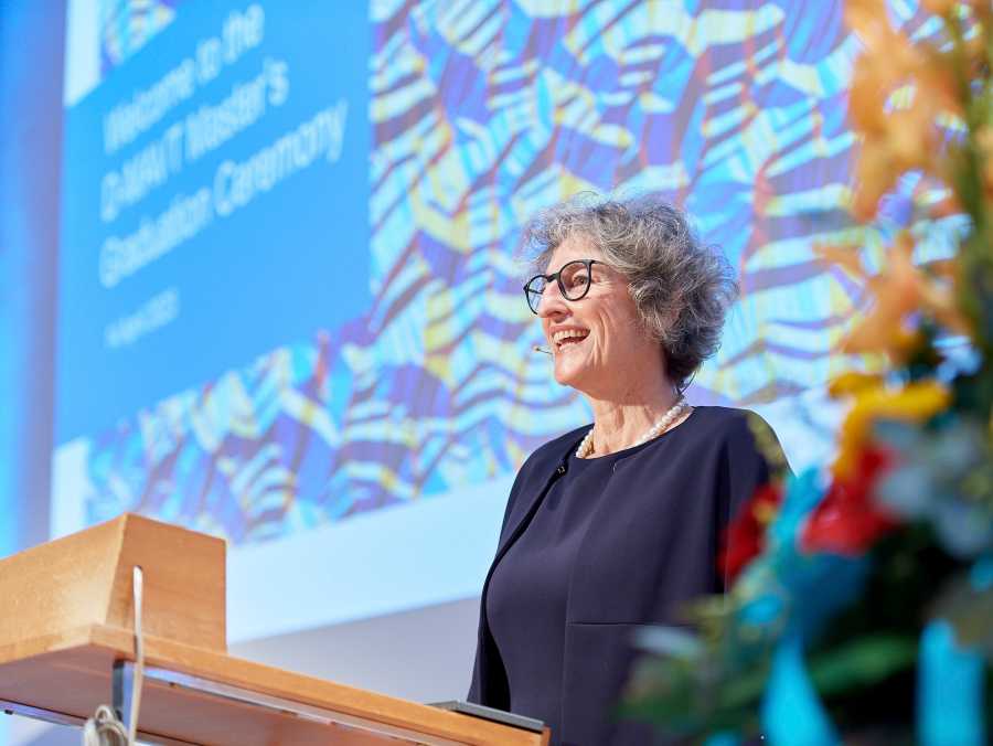 Maddalena Velonà at the speakers podium